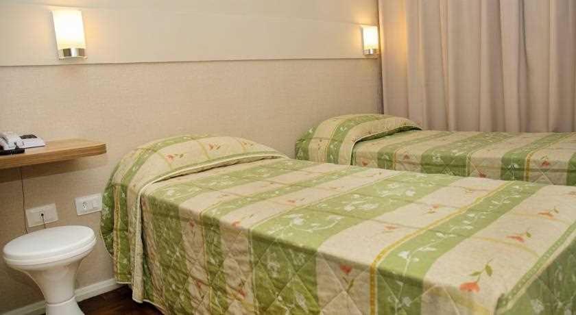 Vicz Hotel Curitiba Buitenkant foto